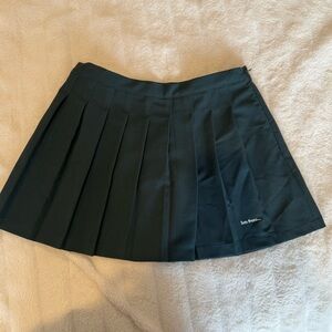 Urban Outfitters iets Frans… Green Pleated Skirt